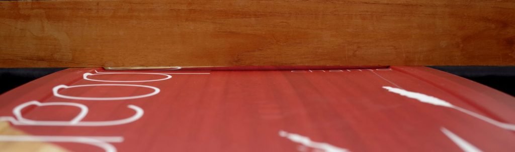Sich verjüngender Venturi-Kanal auf der Unterseite des Woodboard CHAME