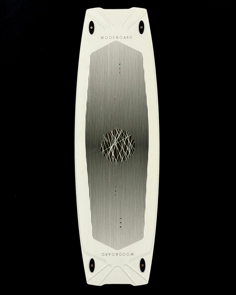 crbn special os Woodboard CRBN Kiteboard for Freestyle and Freeride - Kitesurfing